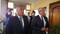 وصول وزير التنمية المحلية لمحافظة السويس وحامد والنواب الخمسة في استقباله
