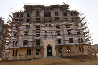 مسئولو &quot;الإسكان&quot; يتفقدون مشروع تطوير منطقة سور مجرى العيون بمحافظة القاهرة