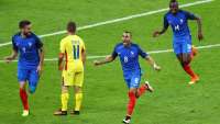 بالصور.. فرنسا تقتنص فوزًا قاتلًا أمام رومانيا في افتتاح يورو 2016