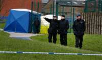 القبض على شخصين بتهمة قتل امام مسجد فى بريطانيا.