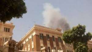 نشوب حريق بمبنى محافظة القاهرة وامتداده لطابقين وماولة المطافى فى السيطرة علية