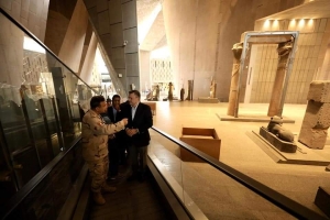 - وزير السياحة والآثار يتفقد آخر مستجدات العمل بالمتحف المصري الكبير