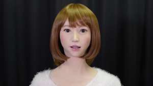 بالفيديو … ايركا أول روبوت يابانى لنشرة الأخبار الرسمية