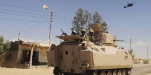 الجيش يبدأ حملة مداهمة و تمشيط لبعض المناطق فى سيناء