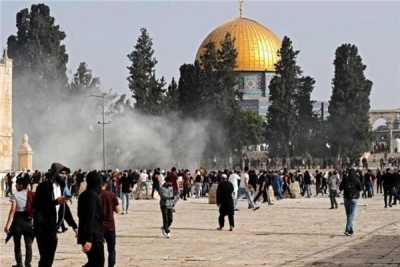 إصابة مراسلة القاهرة الإخبارية في القدس جراء إطلاق قوات الاحتلال الغاز المسيل للدموع