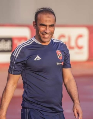الأهلى  يوجه الشكر إلى الكابتن  سيد عبد الحفيظ مدير الكرة