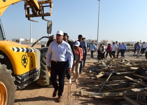 رئيس الوزراء يتفقد المنطقتين الخضراء والزرقاء المقامتين على هامش قمة المناخ (Cop27) بشرم الشيخ