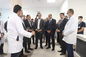وزير الصحة الليبي برفقة نائب المحافظ و رئيس هيئة الرعاية الصحية يتفقدون المجمع الطبي بمحافظة السويس