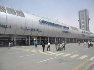مطار القاهرة يطبق الإجراءات بعد غد