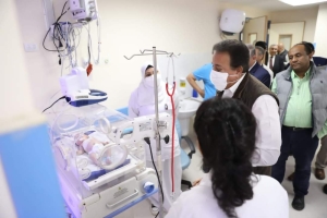 وزير الصحة يوجه بسرعة الانتهاء من استكمال التجهيزات بمستشفى طهطا العام
