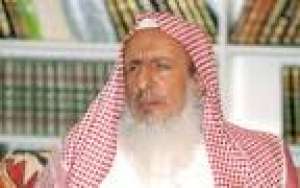 إنتقاد مفتى السعوديه لتصريحات خامنئي و ولى العهد السعودى يطمئن الحجيج